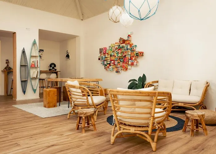 Behappy & Brunch Hostel